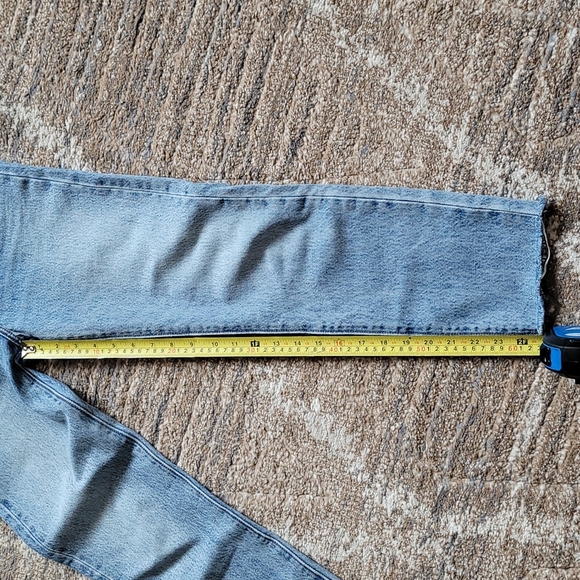 Levi's Wedgie Jeans - Picture 4 of 7